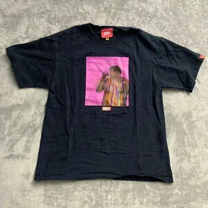 Ilthy T-Shirt Mens Size Large Biggie Eating Donut Numbered Of 43 Black Cracking